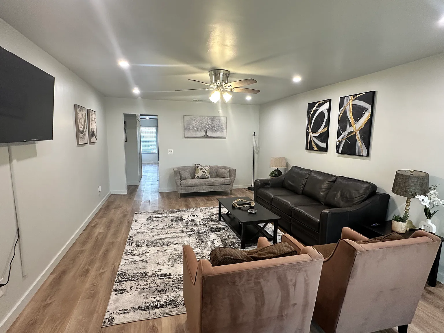 3 bed, 1500 sqft, $4,500 — Photo 4