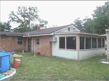 4th image of 7712 Berry Ave