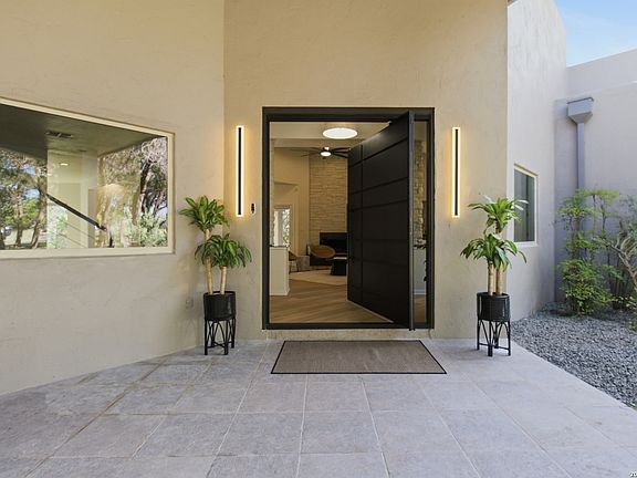 3rd image of 1014 FLAGSTONE DR