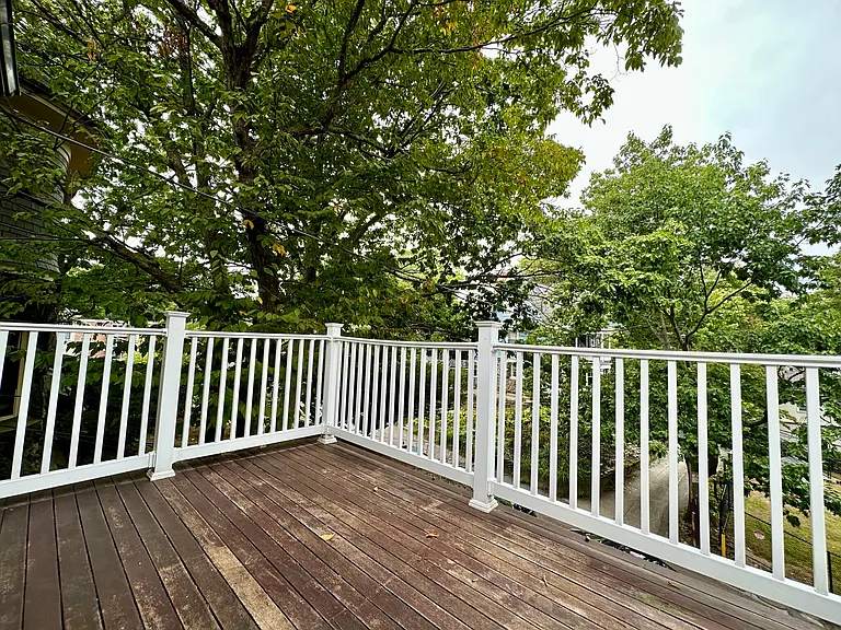 10 Selkirk Rd #4 — Photo 13