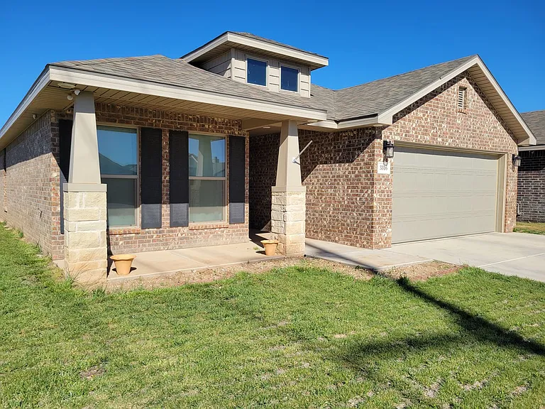 3316 Viola Ave — Photo 2