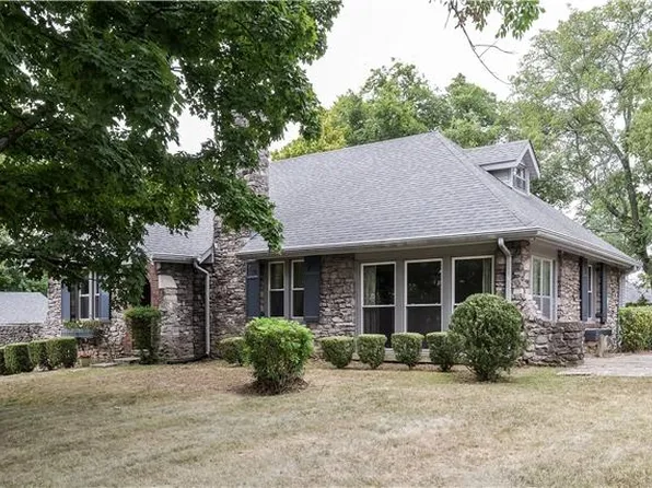 1615 Woodmont Blvd, Nashville, TN 37215