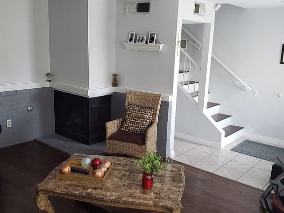 5th image of 340 Villa Canto St