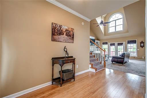 3rd image of 616 Glenties Dr