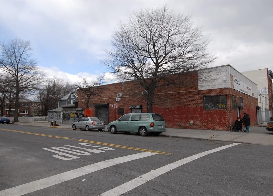 1st image of 8680 18th Ave