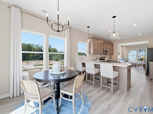 9828 Edgecraft Walk Gln, Allen, VA 23059