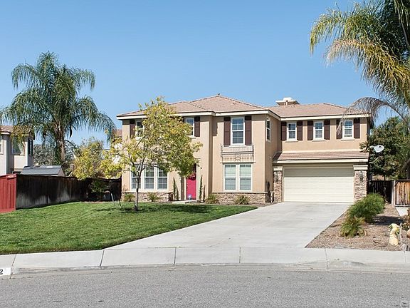 3rd image of 36962 Doreen Dr