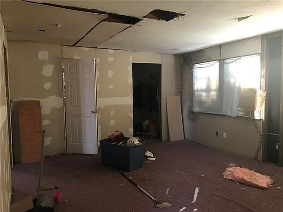 4th image of 5424 Lafaye St