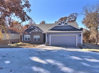 1035 Mayfield Rd, Sand Springs, OK 74063