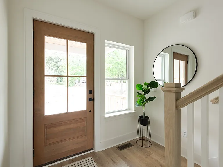 3802 Syfert Ln — Photo 3
