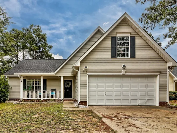 101 Spring Lake Dr, Lexington, SC 29072