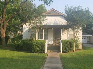 707 Clarence St, Tomball, TX 77375
