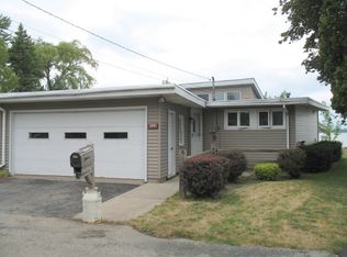 2991 Sunset Point Ln, Oshkosh, WI 54904