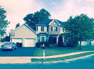 6 Brian Ct, Hazlet, NJ 07730