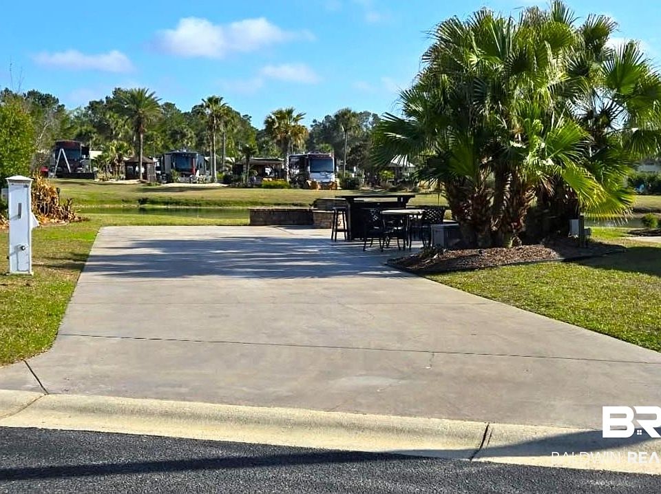 1st image of 252 Portofino Loop