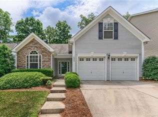 10322 Carver Falls Rd, Charlotte, NC 28214