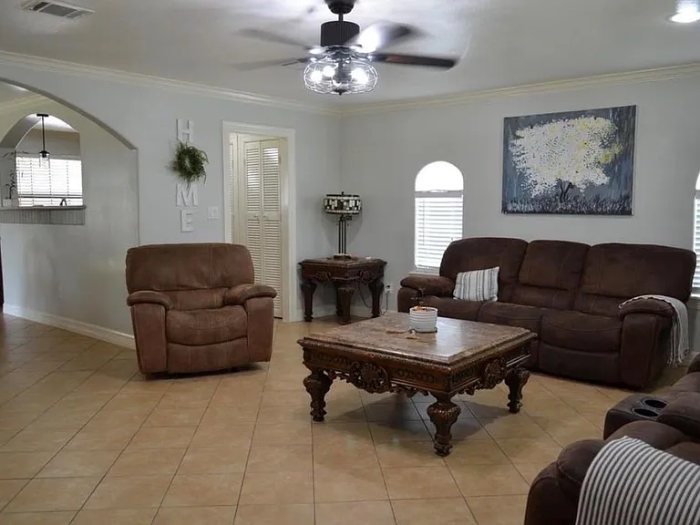 4731 High Point Ln — Photo 2