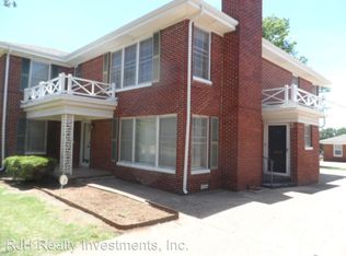 6521 1/2 Avondale Dr, Nichols Hills, OK 73116