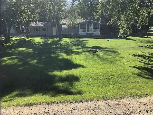 101 5th Ave, Buchanan, ND 58420