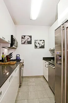 Sold by Nest Seekers International | media 3