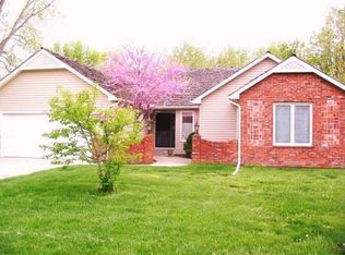 6601 SW Wentley Ln, Topeka, KS 66614