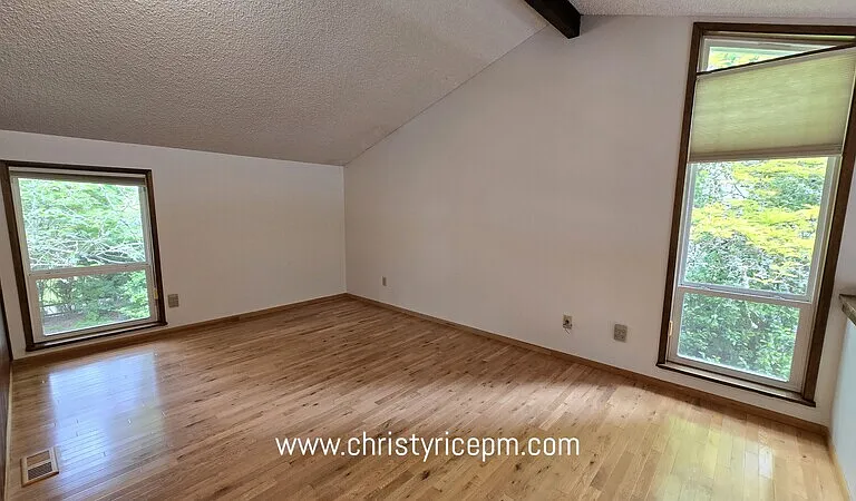 15406 SE 46th Way — Photo 14