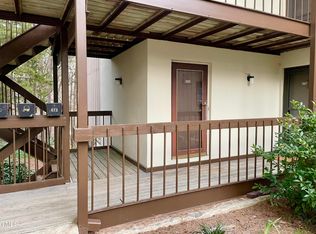 665 Pine Ridge Pl, Raleigh, NC 27609