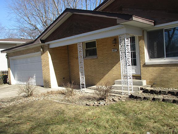 3rd image of 6851 Van Buren Pl