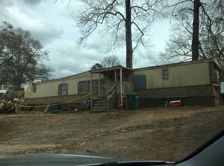 325 Millbank Rd, Wellford, SC 29385