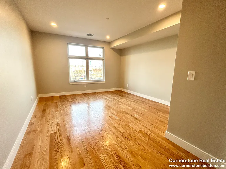 16 Baker Ct #4G — Photo 9