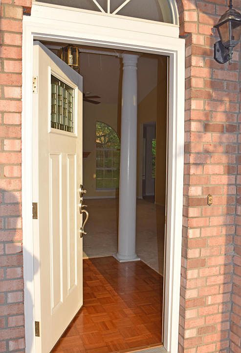 1st image of 4521 Parkside Ln