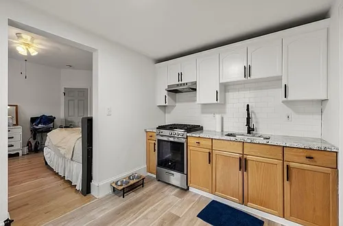 12 Gould St #4 Photo 1