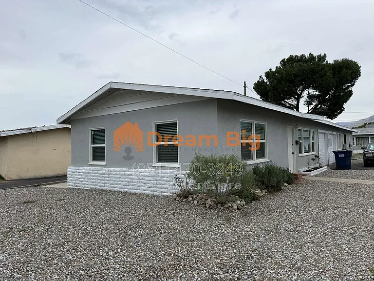 1365 Stillman Ave — Photo 1