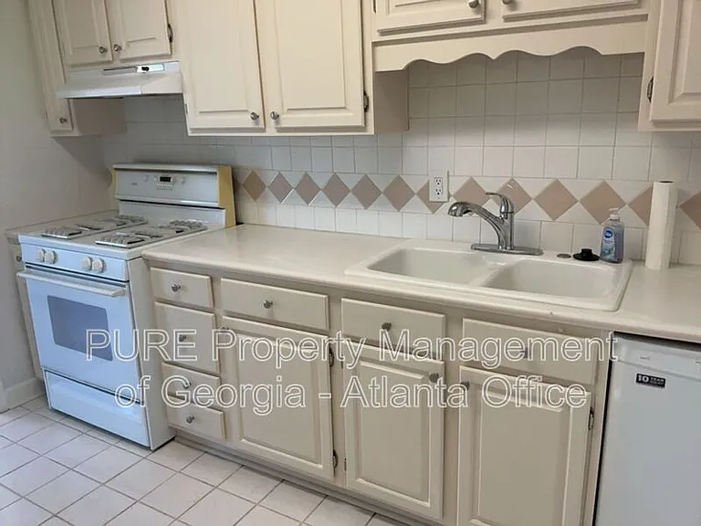 215 Piedmont Ave NE #1206 — Photo 6