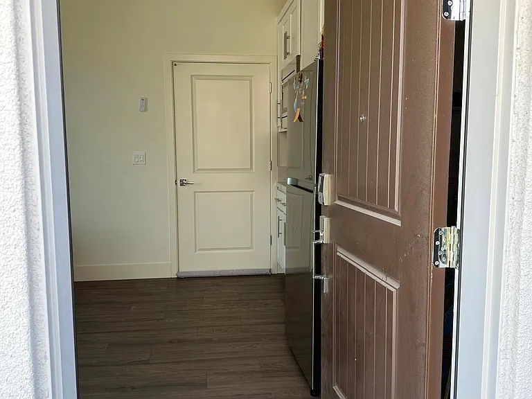 5848 Placer Dr — Photo 2