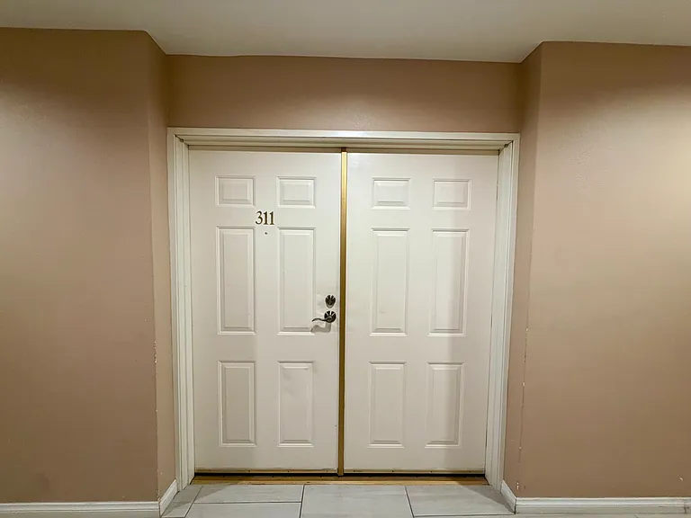 14141 Dickens St #311 — Photo 3