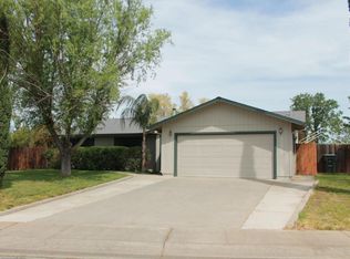 3514 Auburn Dr, Redding, CA 96001