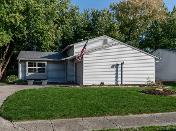 3718 Pleasant Lake Dr, Indianapolis, IN 46227