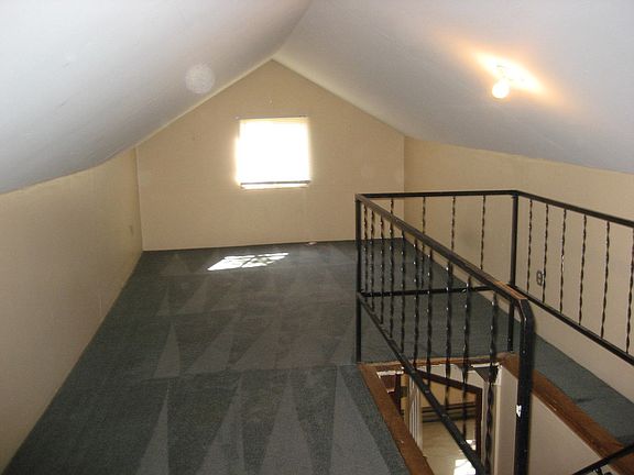 5th image of 5615 NE 131st Ave