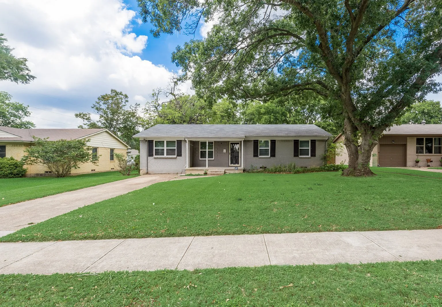 3 bed, 1.0 bath, 1336 sqft, $1,995 — Photo 1