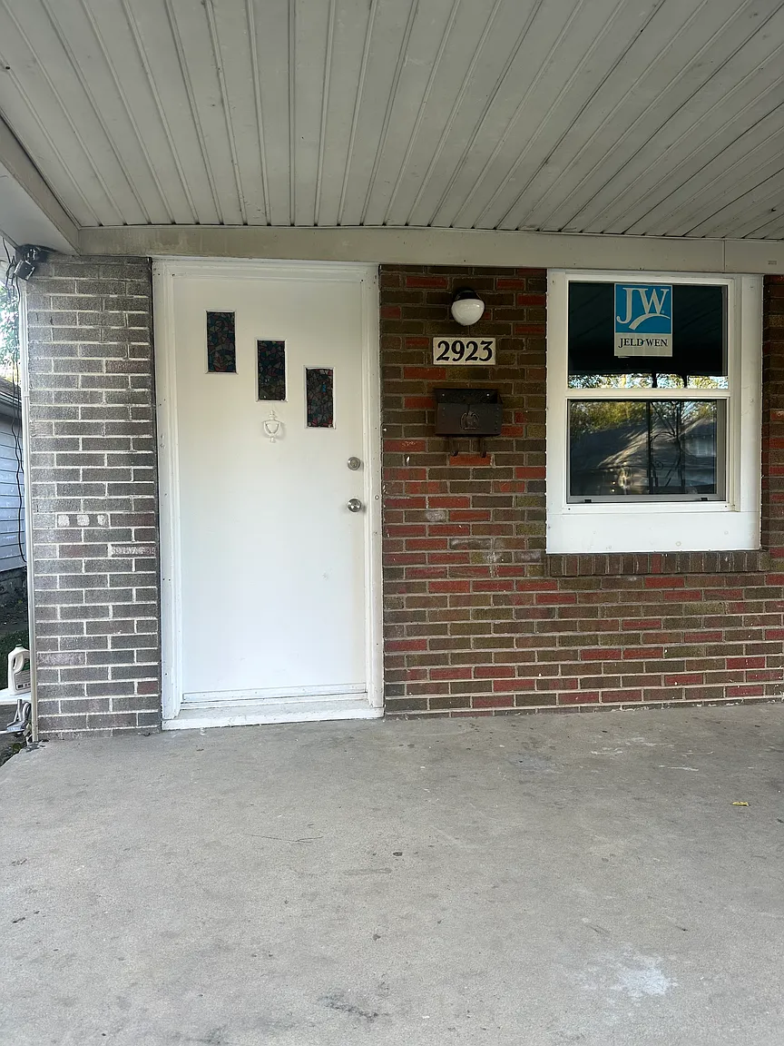 2921 E 18th St #2923 photo 1