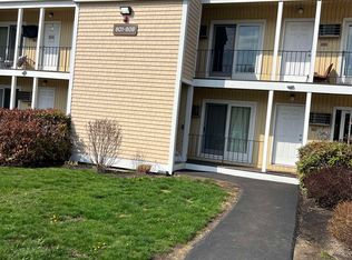 806 Cocheco Ct, Dover, NH 03820