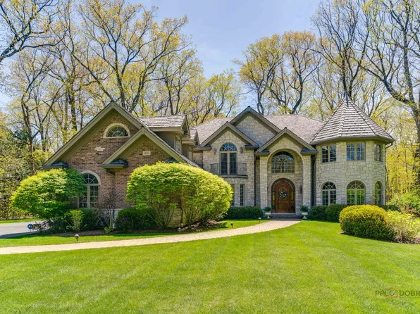 14705 W Mayland Villa Rd, Lincolnshire, IL 60069