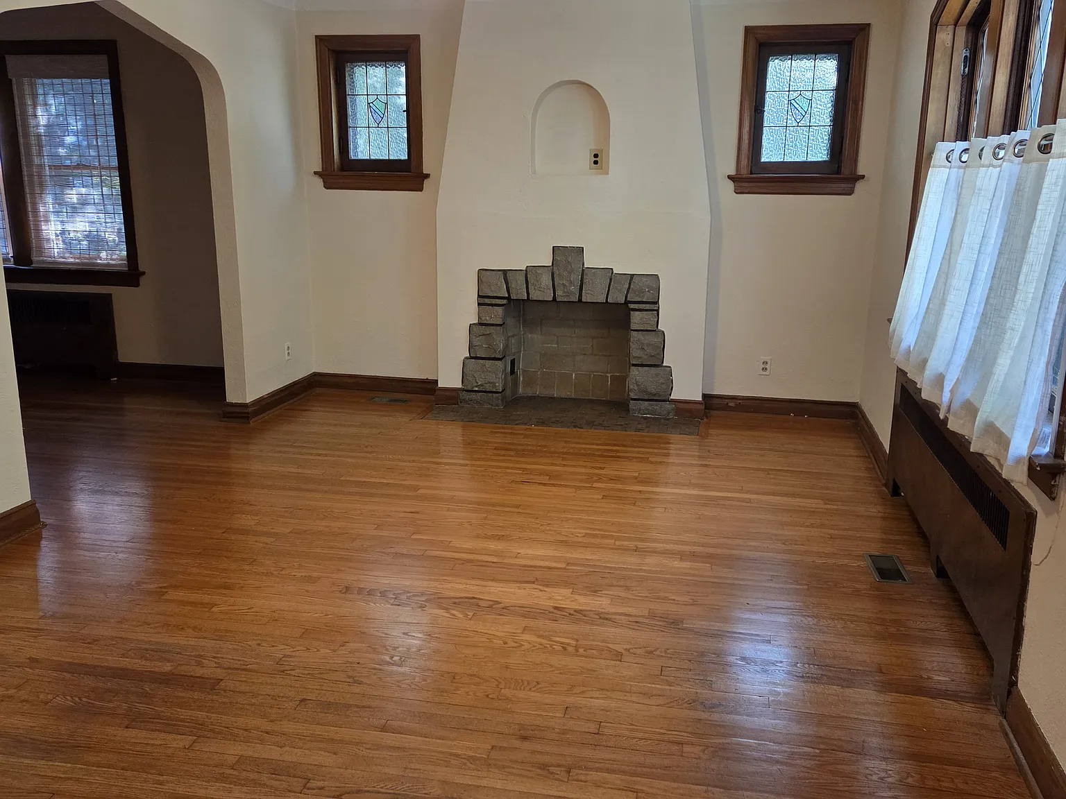 5601 Walsh Street — Photo 2