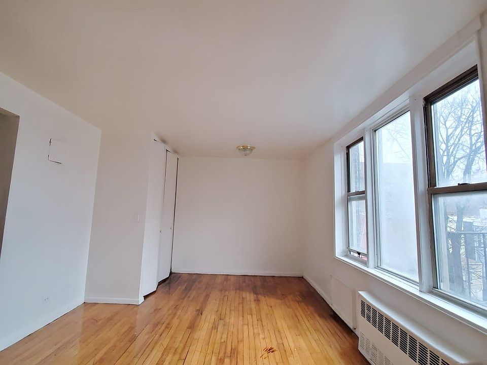 2nd image of 2181 Starling Ave APT 3D