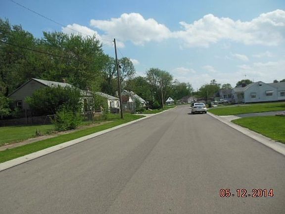 2nd image of 3438 Maumee Ave