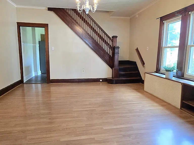 542-544 Deacon St #542 — Photo 5