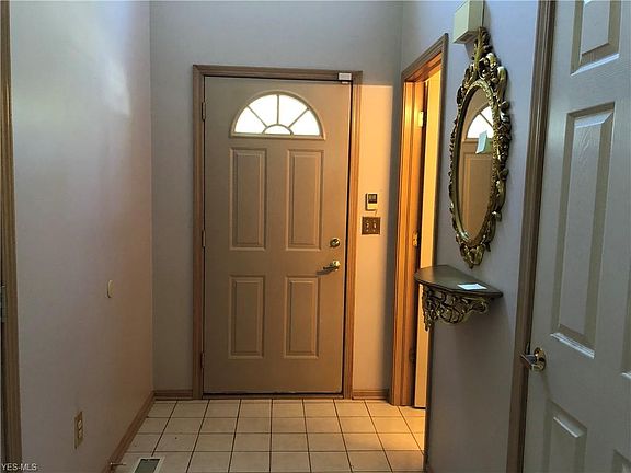 2nd image of 7144 Bayberry Cir #7B