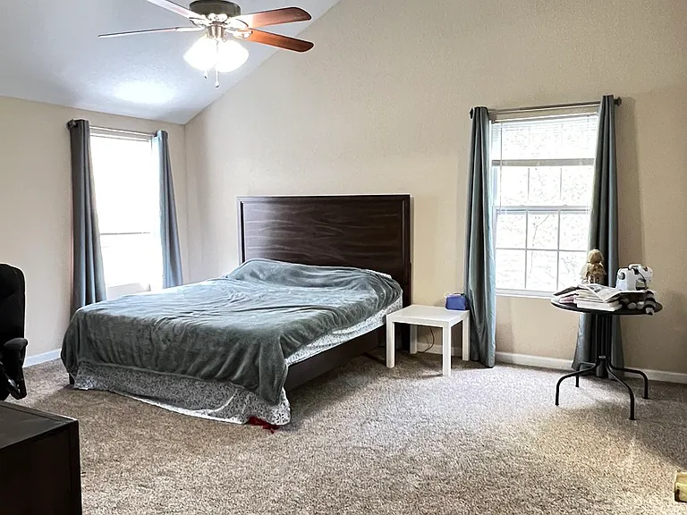 8202 Edwin Dr — Photo 9