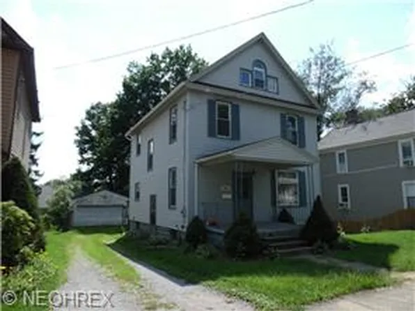 1061 Cleveland St, Salem, OH 44460